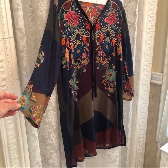 JOHNNY WAS * NWOT Gorgeous Floral Patterned Dress - Picture 4 of 9